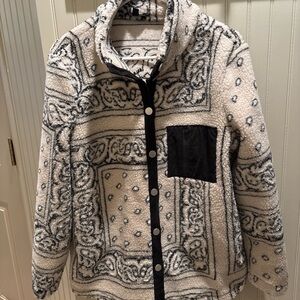 Women’s Sherpa Button-Up Jacket with Bandana Print - Black & Cream